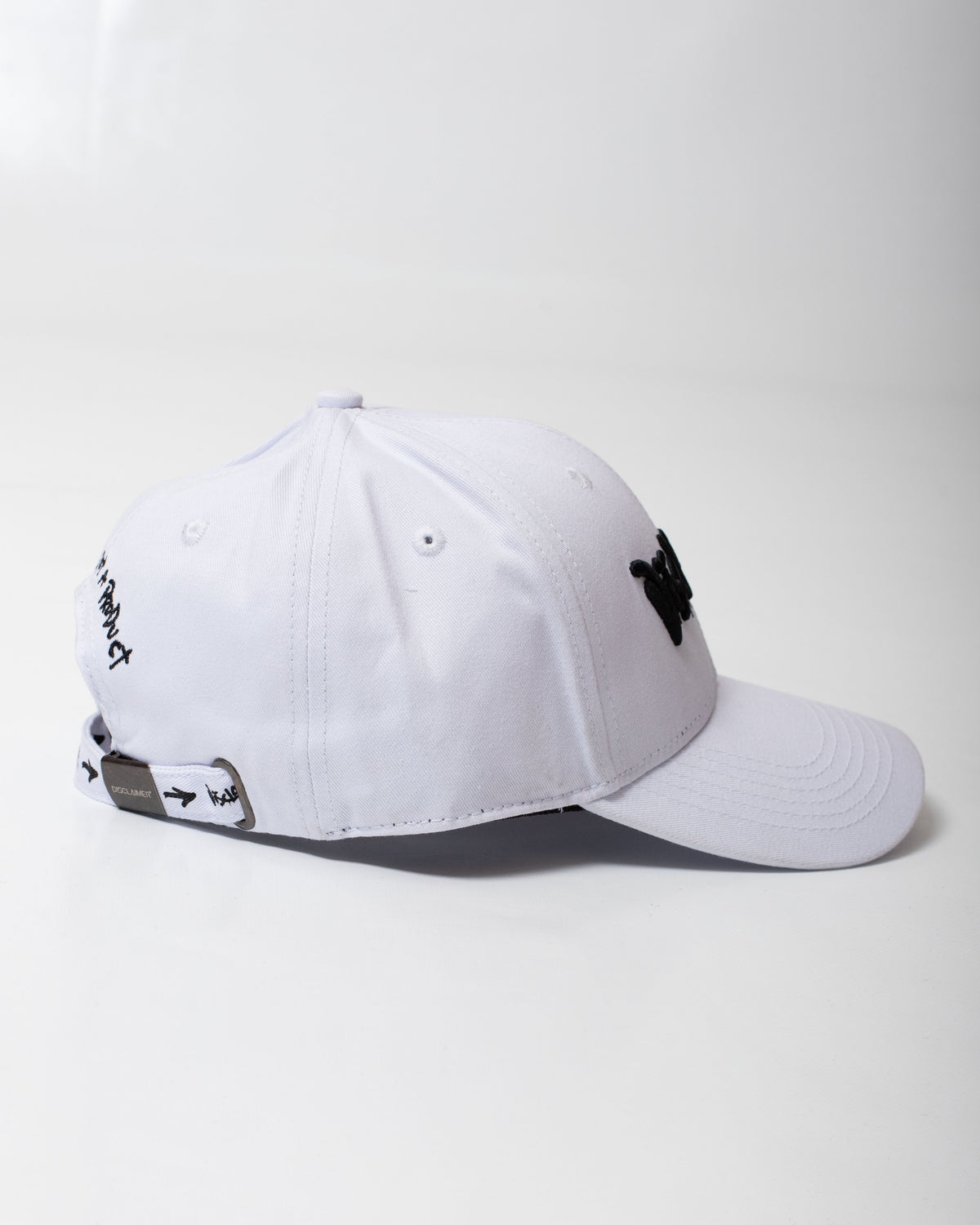 Cappello Disclaimer con visiera e logo in rilievo