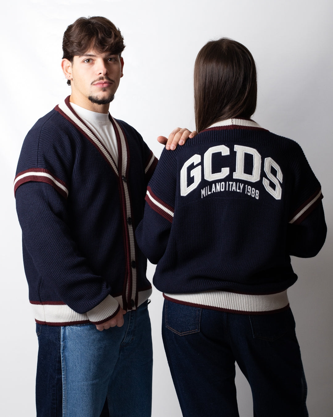 Cardigan GCDS "Logo Lounge College"