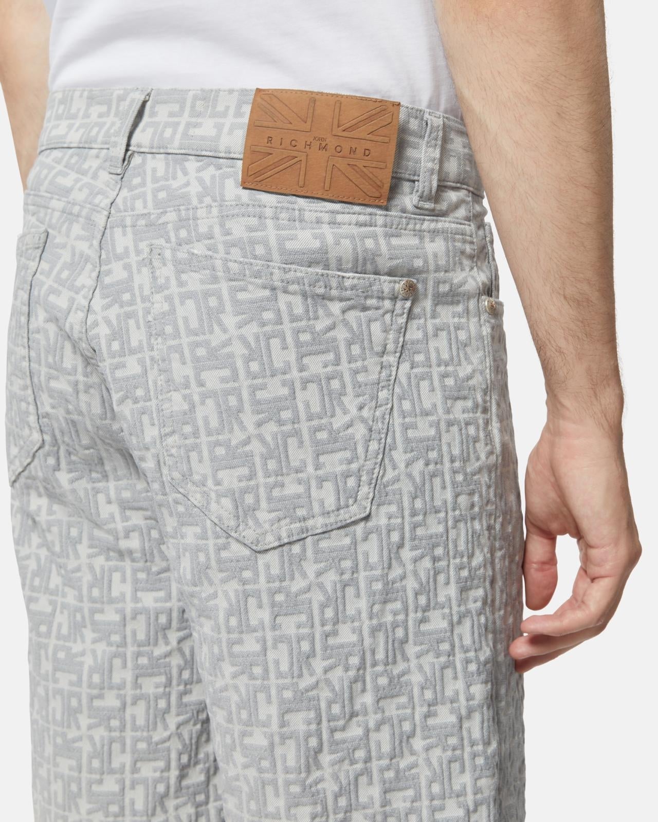 Bermuda John Richmond con logo in rilievo all-over uomo