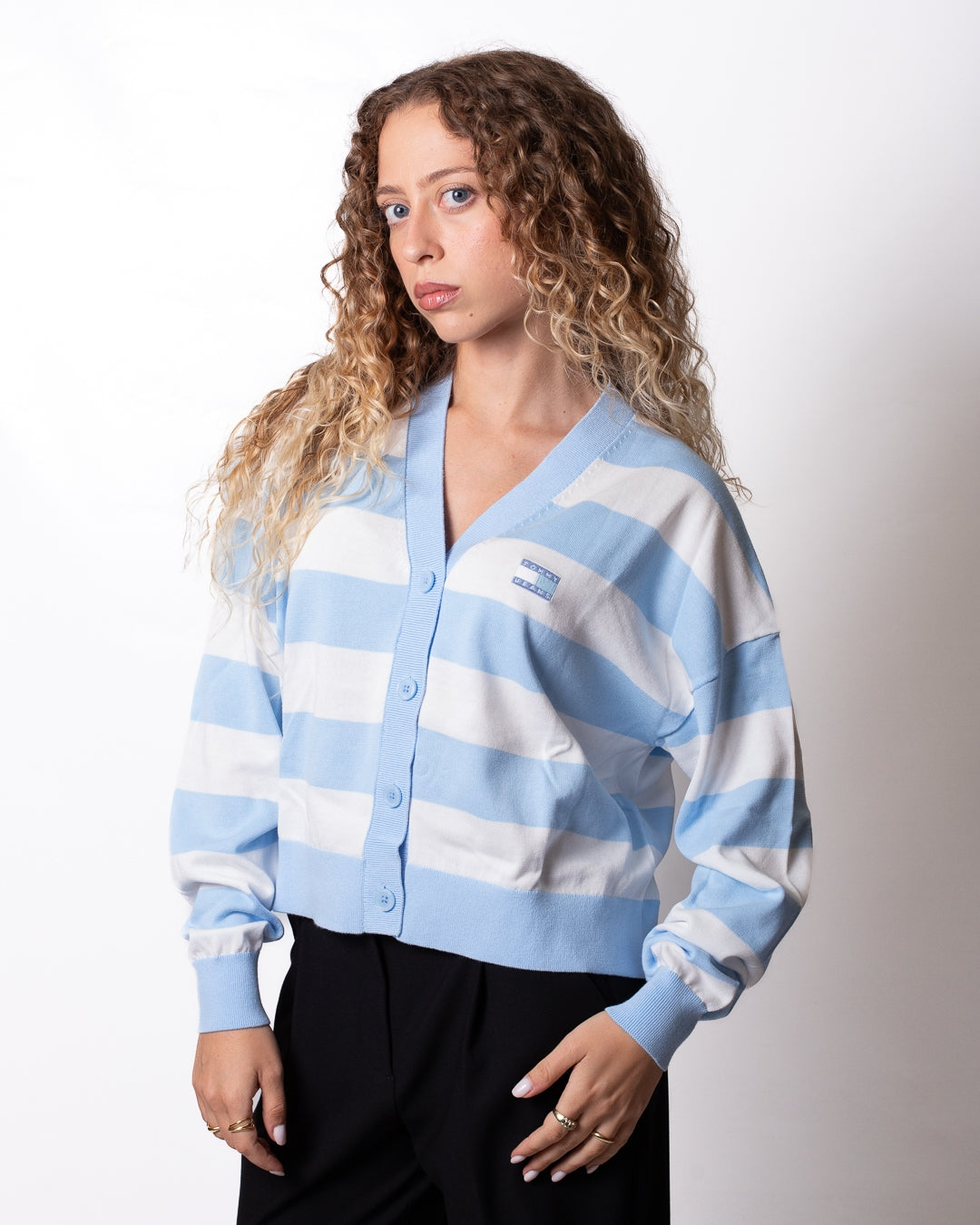 Cardigan Tommy Jeans a strisce con logo bandiera donna