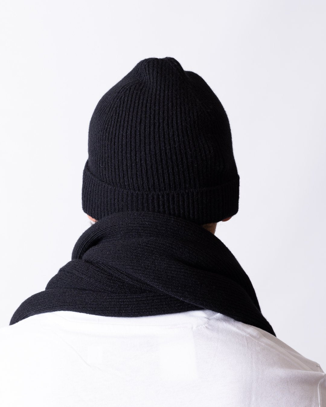 Sciarpa e cappello Lacoste in misto lana con costine
