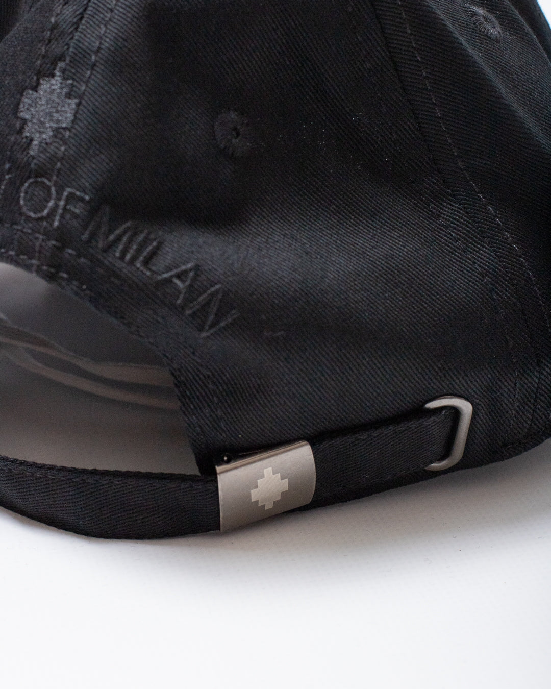 Cappello Marcelo Burlon con visiera "Wings Colorfull Yellow"