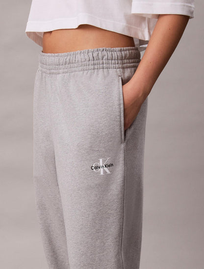 Pantalone Calvin Klein in felpa con logo ricamato donna